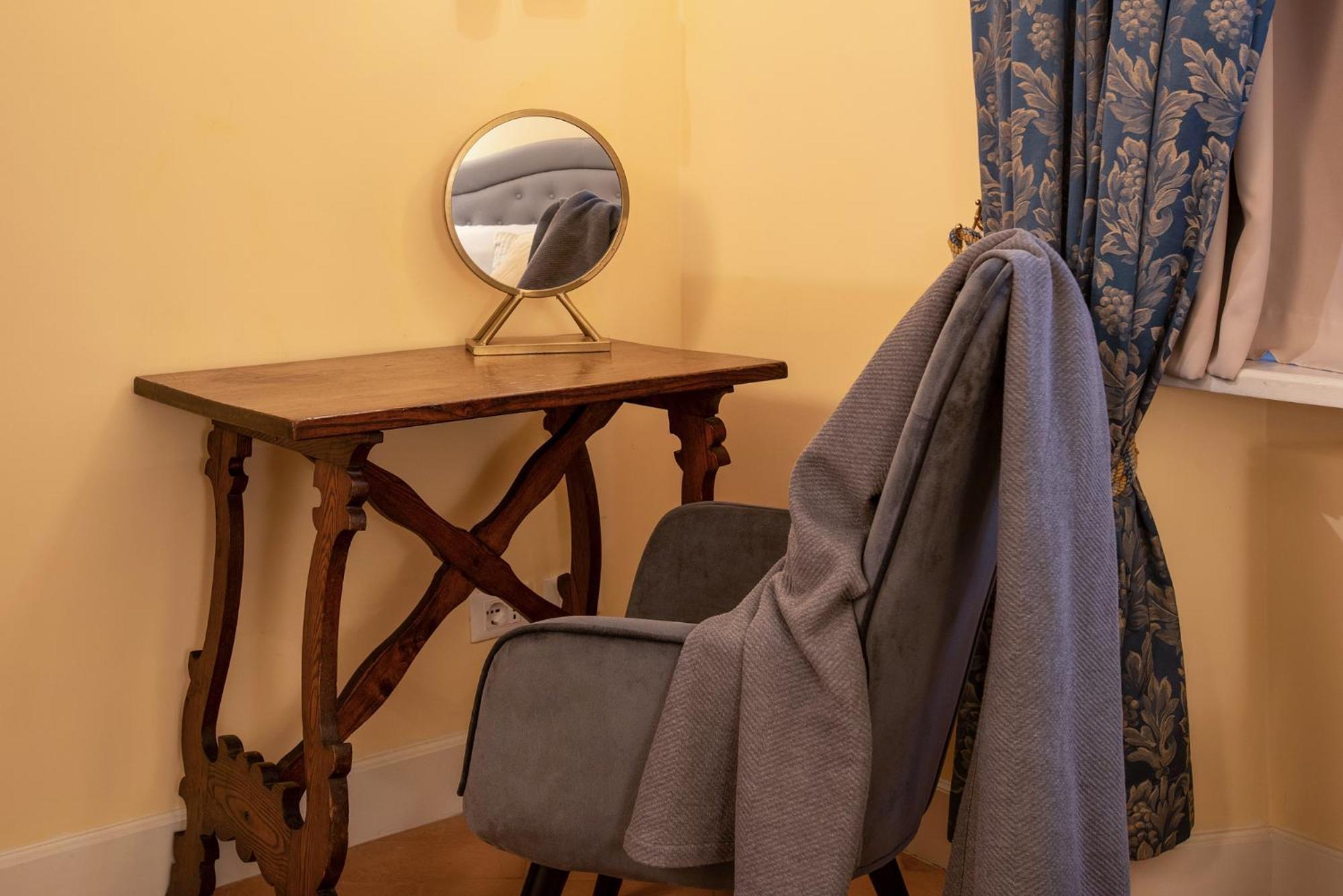 Residenza Sinibaldi - XVII Century Experience Lägenhet Rom Exteriör bild